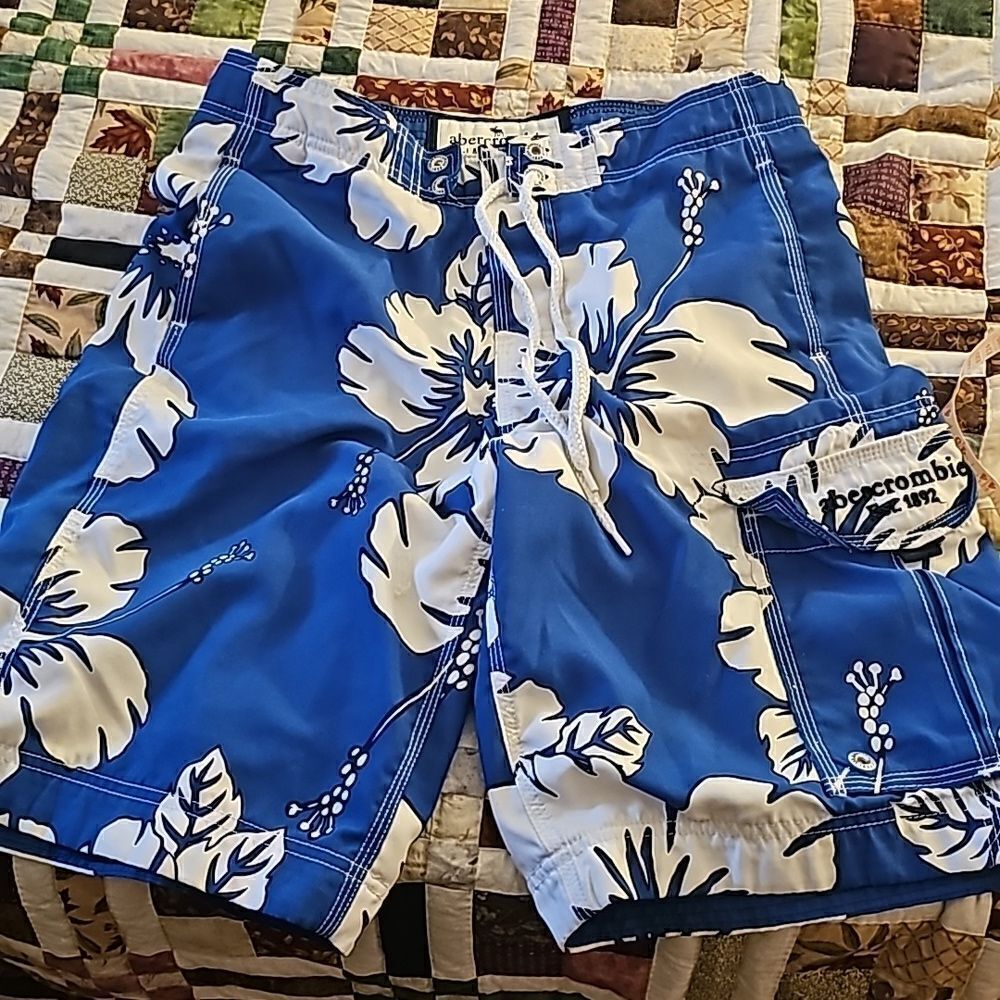 Abercrombie X-large Floral Swim Trunks